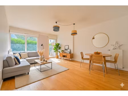 vente appartement 4 pièces 87 m² à chatillon (92320)  499 000 €