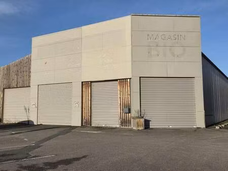 vente bureaux et commerces à ancenis-saint-géréon (44150) : à vendre / 580m² ancenis-saint