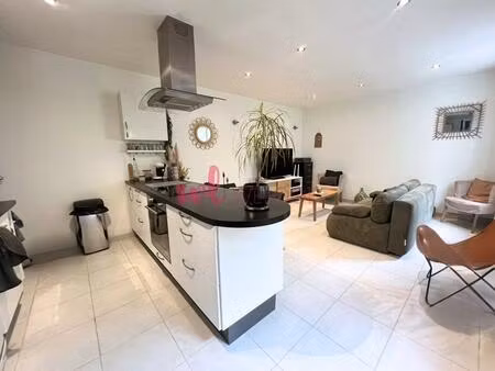 à vendre charmante maison t2