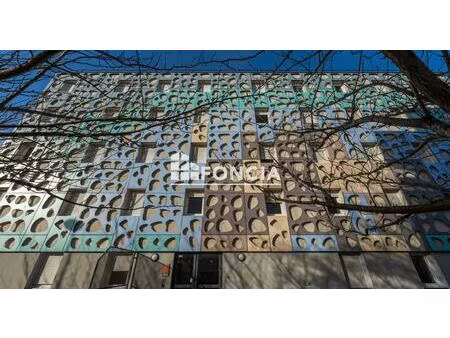 studio 18 m² – bail commercial dans une résidence étudiante – 10 min rer a investissement 