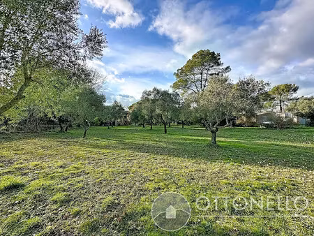 vente terrain 5170 m² à roquebrune-sur-argens (83520)  265 000 €