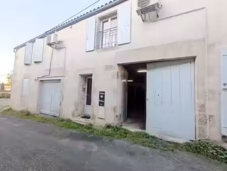 vente immeuble 11 pièces 255 m² à lussant (17430)  337 600 €