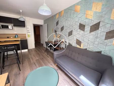 location meublée appartement 2 pièces 23.3 m² à saint-etienne (42000)  485 €