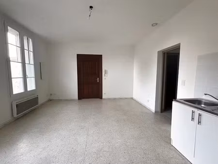 location appartement 2 pièces 36 m² à alignan-du-vent (34290)  435 €