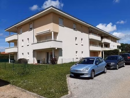 t4 en duplex avec balcon et garage
