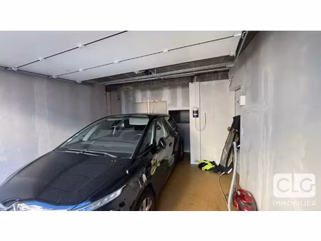 vente garage et parking à lorient (56100) : à vendre / lorient