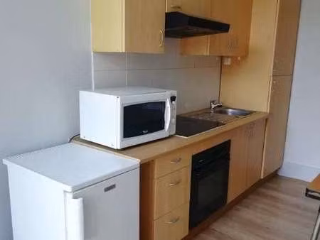 location appartement 2 pièces à dinan (22100) : à louer 2 pièces / 27m² dinan