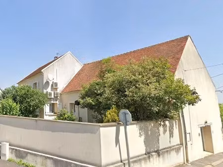 location maison 5 pièces 184 m² à jouarre (77640)  1 330 €