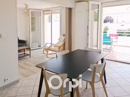 location meublée maison 4 pièces 70.19 m² à la roche-sur-yon (85000)  950 €