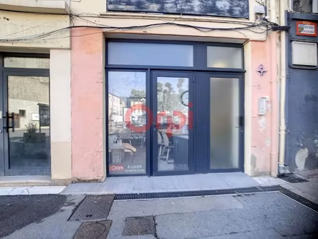 location locaux professionnels 90 m² à prades (66500)  580 €