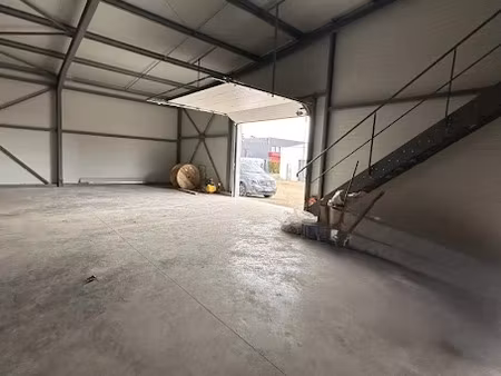 location locaux professionnels 200 m² à rouffiac-tolosan (31180)  2 400 €