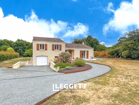 maison 7 pièce(s)  la caillère-saint-hilaire