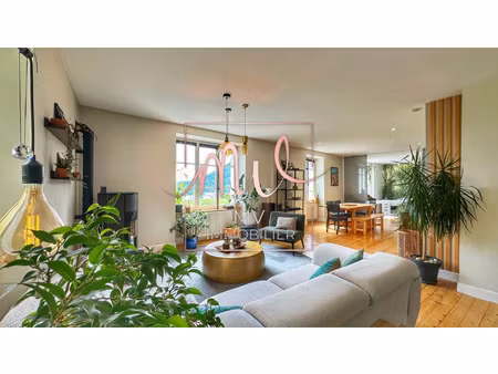 propriété - 9p 272 m2