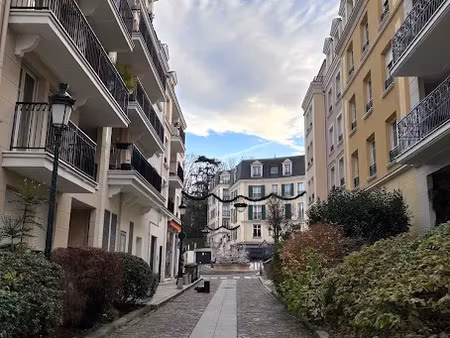 location appartement 2 pièces 46.6 m² à le plessis-robinson (92350)  1 250 €