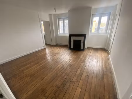 appartement t4 - 68m2 - argenton sur creuse