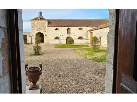 maison faye-la-vineuse m² t-13 à vendre  894 400 €