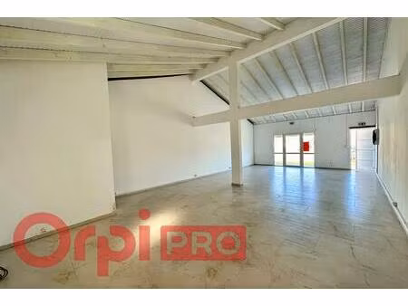 local commercial à louer