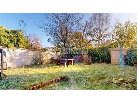 maison 6 pièces 140 m2 - terrain 320 m2