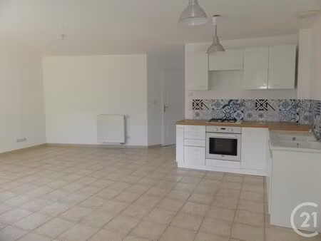 maison à louer - 4 pièces - 80 09 m2 - coignieres - 78 - ile-de-france