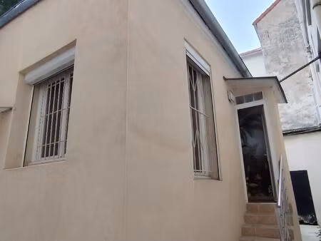 maison de ville 3 pièces de 47m² championnet/ poteau /ruisseau