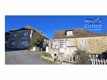 ensemble immobilier à rénover – 2 maisons + garages à saint-rabier