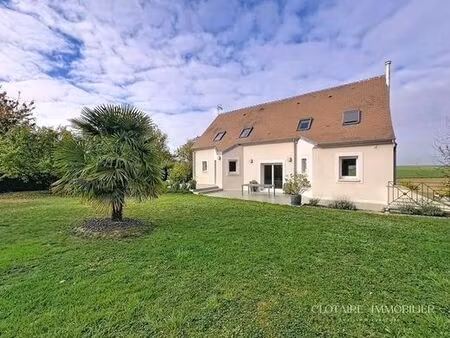 maison de luxe en vente à lachelle  france