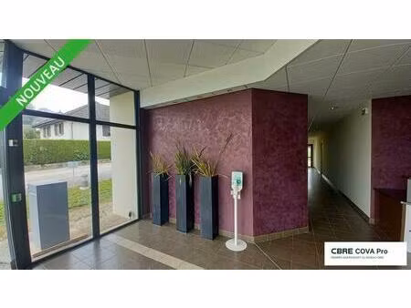 location bureau dole 78 m²