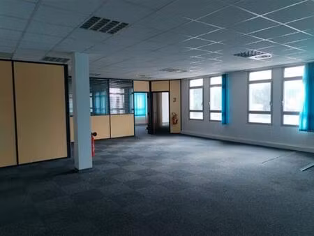 vente bureau aix en provence 93 m²