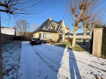 huis te huur in meulebeke met 4 slaapkamers