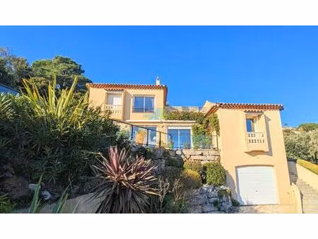 vente villa piscine vue mer les issambres