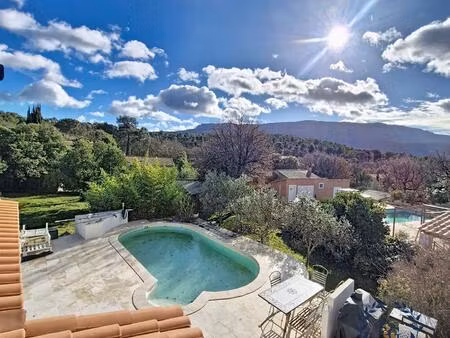 a vendre villa t5 au calme avec 1354 m² de jardin