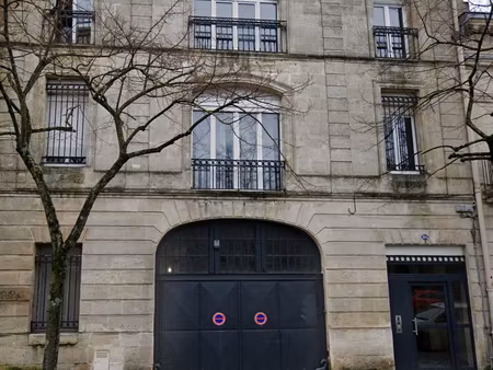 achat parking bordeaux 33800