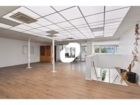 vente bureau nanterre 92000