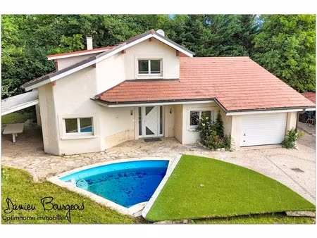 maison individuelle t4 de 123 m² habitables avec sous-sol et grand terrain de 924 m²