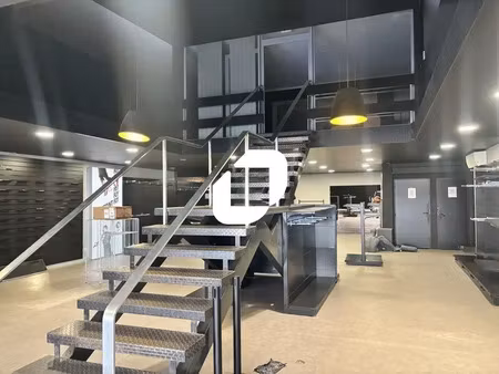 location commerce bordeaux 33300