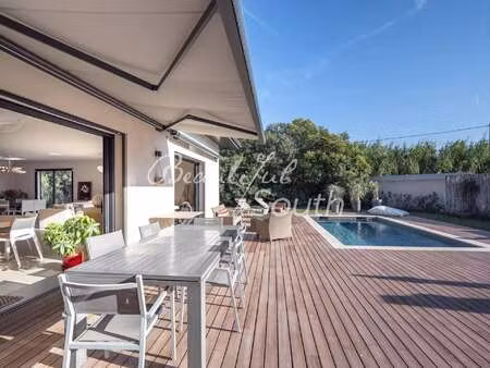 villa de luxe à vendre à corneilla-del-vercol : 715 000 € | 180m²