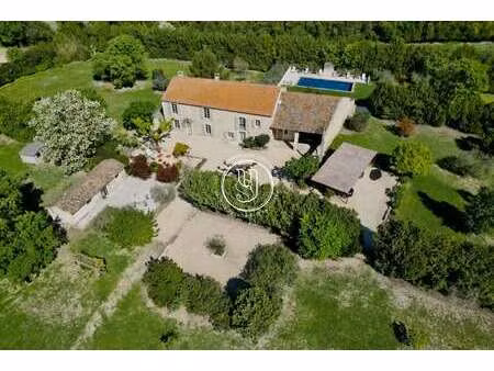 villa de luxe à vendre à saint-étienne-du-grès : 3 450 000 € | 495m²