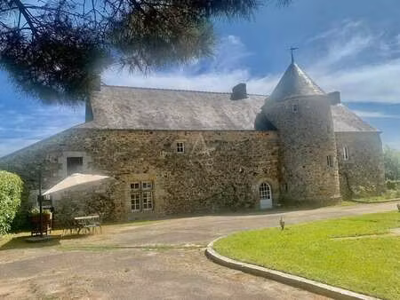 maison de luxe à vendre à yffiniac : 726 600 €