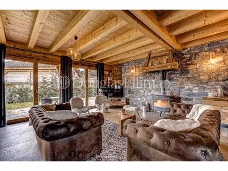 essert-romand - chalet de qualité de 5 chambres récemment construit au cœur...