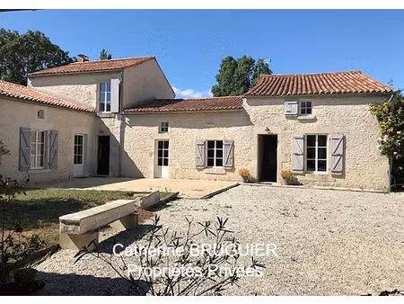 belle charentaise rénovée - 198 m² - 6 chambres- marais poitevin
