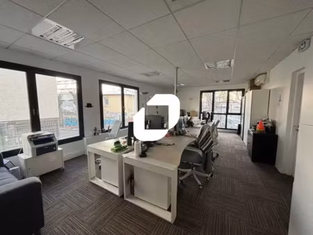 location bureau lyon 69009