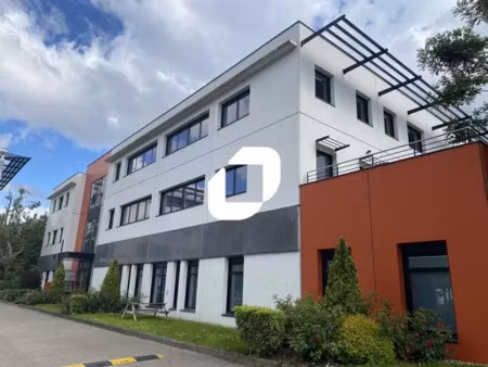 location bureau saint priest 69800