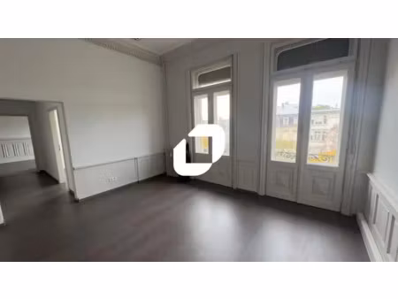 a louer  immeuble de caractere