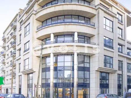 location neuilly sur seine 92200