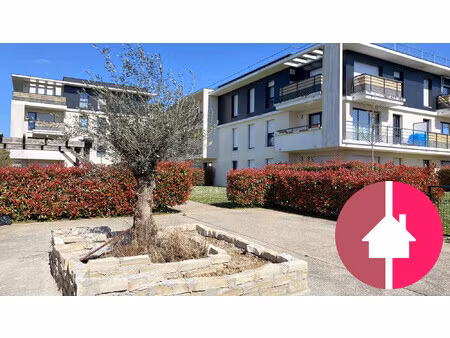 place de parking a louer