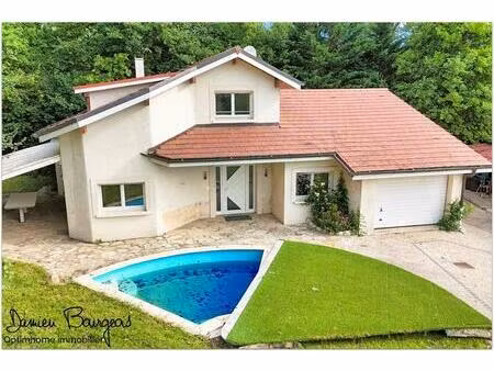 maison individuelle t4 de 123 m² habitables avec sous-sol et grand terrain de 924 m²