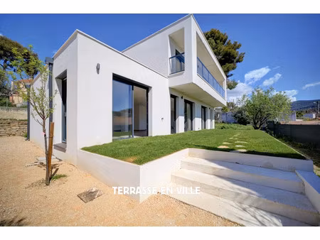 vente maison 4 pièces 150 m² à ceyreste (13600)  1 040 000 €