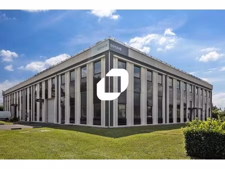 surfaces de bureaux dans un parc sécurisé avec services de proximités