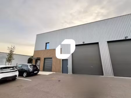 location local d'activités chassieu 69680