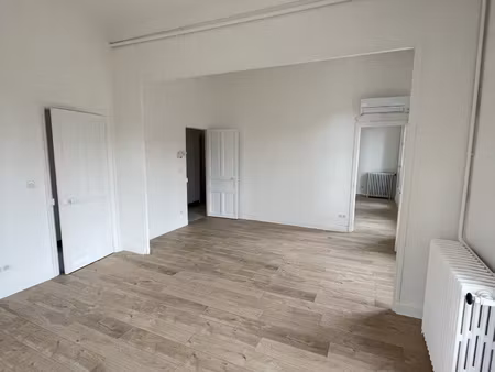 appartement de 90m2 place d'assas